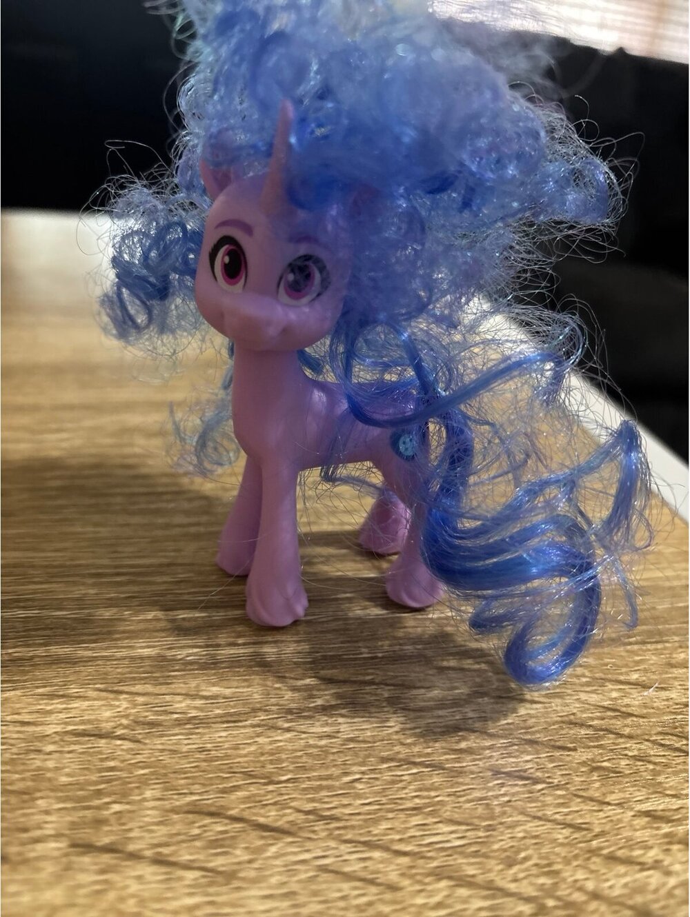 My Little Pony Izzy Moon figurine
